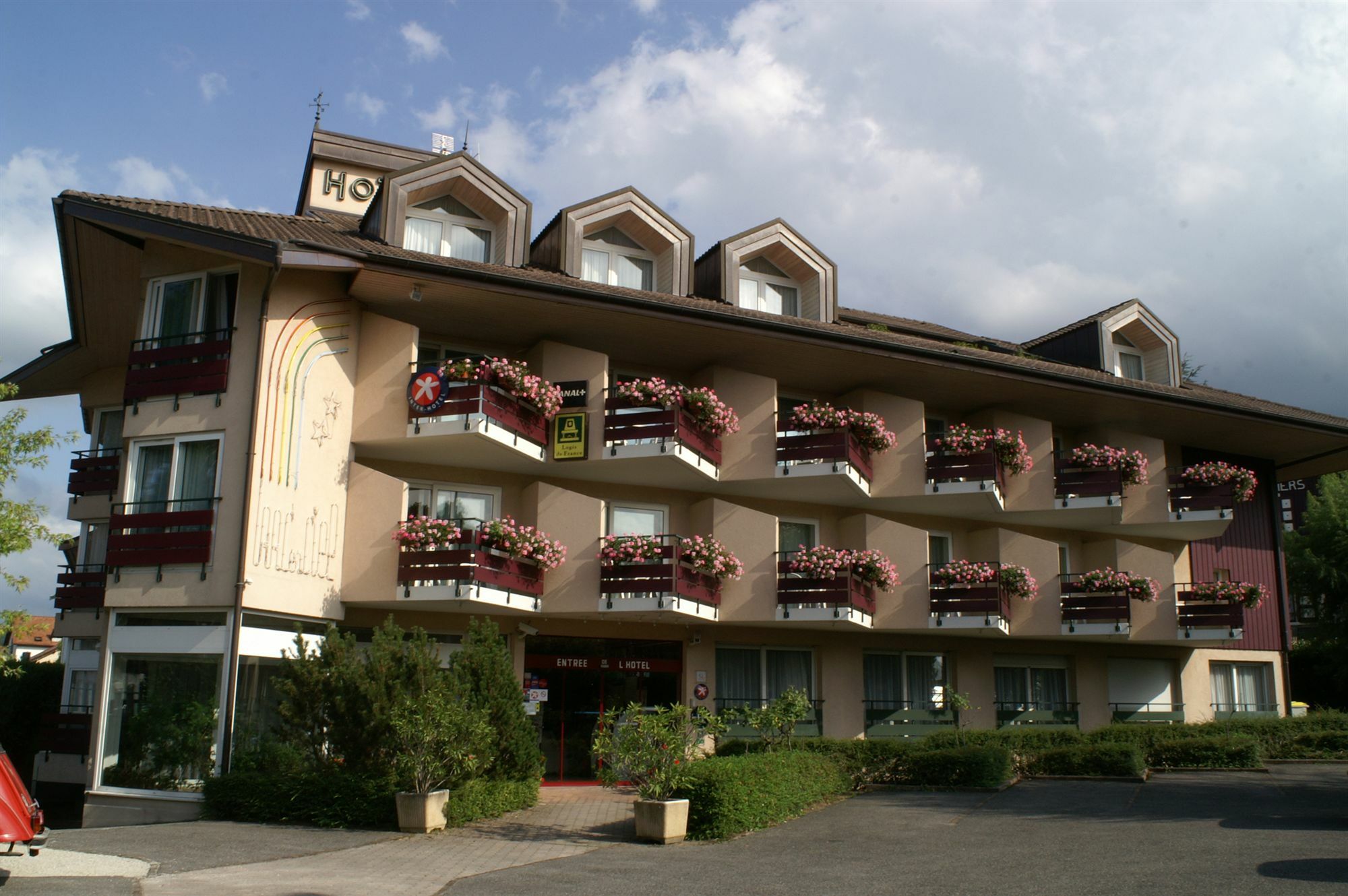 Logis Hotel Arc En Ciel Тонон-ле-Бен Экстерьер фото